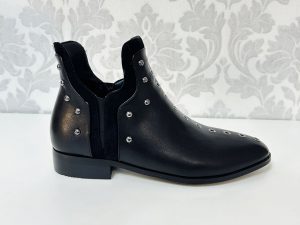 AZAREY Botín Negro Tachas