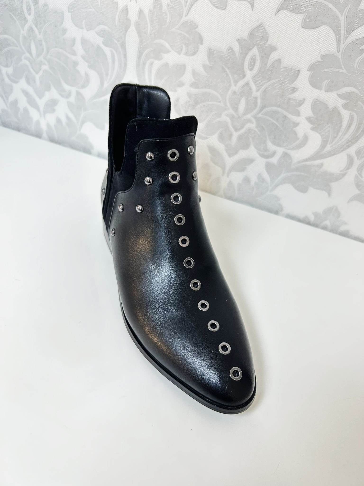 AZAREY Botín Negro Tachas - Imagen 2