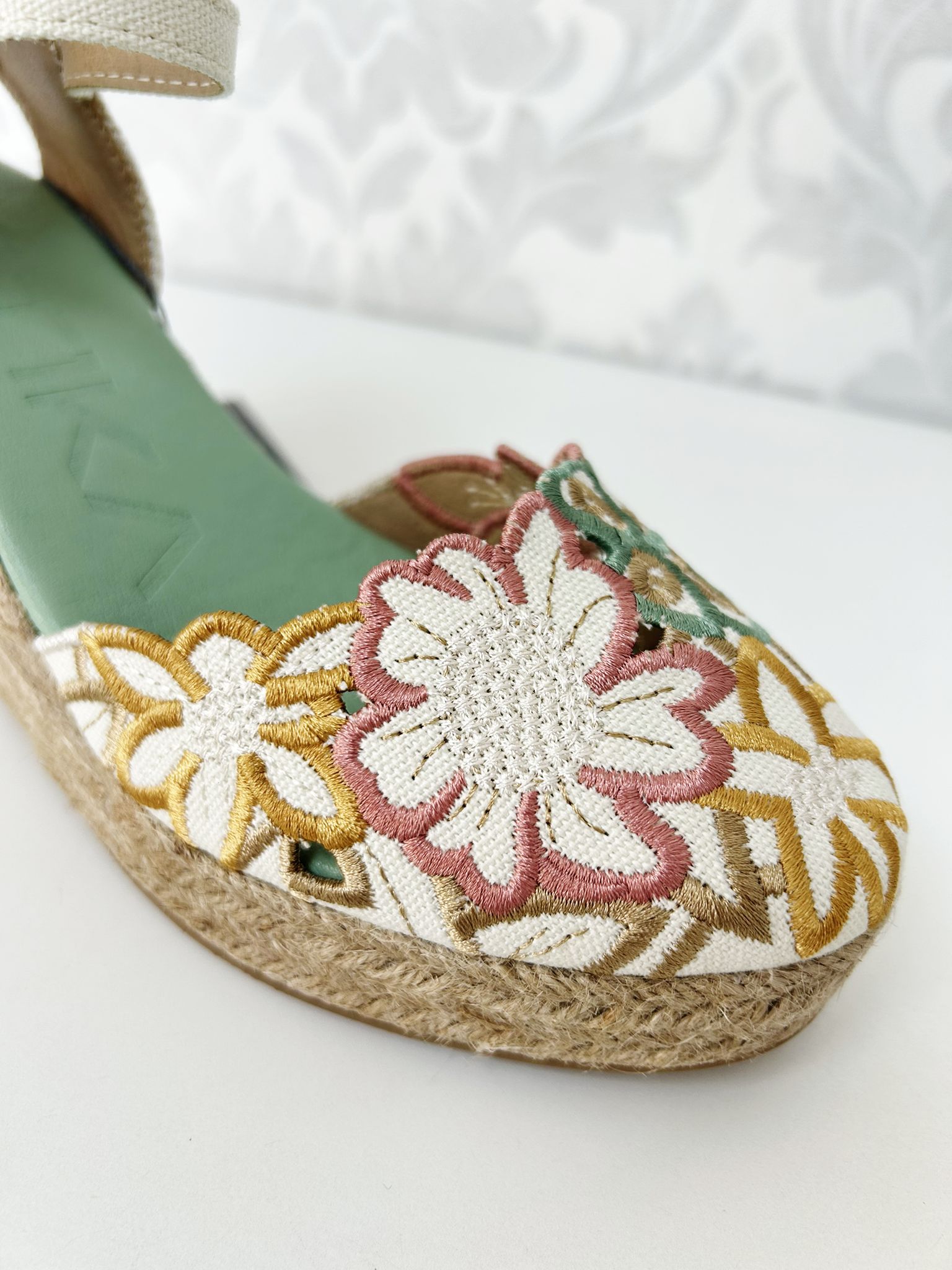 ÉTIKA Esparteña Olea Flores - Imagen 2