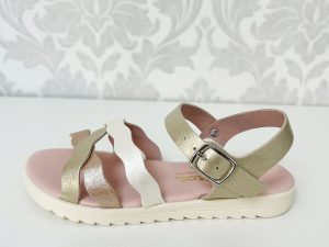 CONGUITOS Sandalia Metalizada